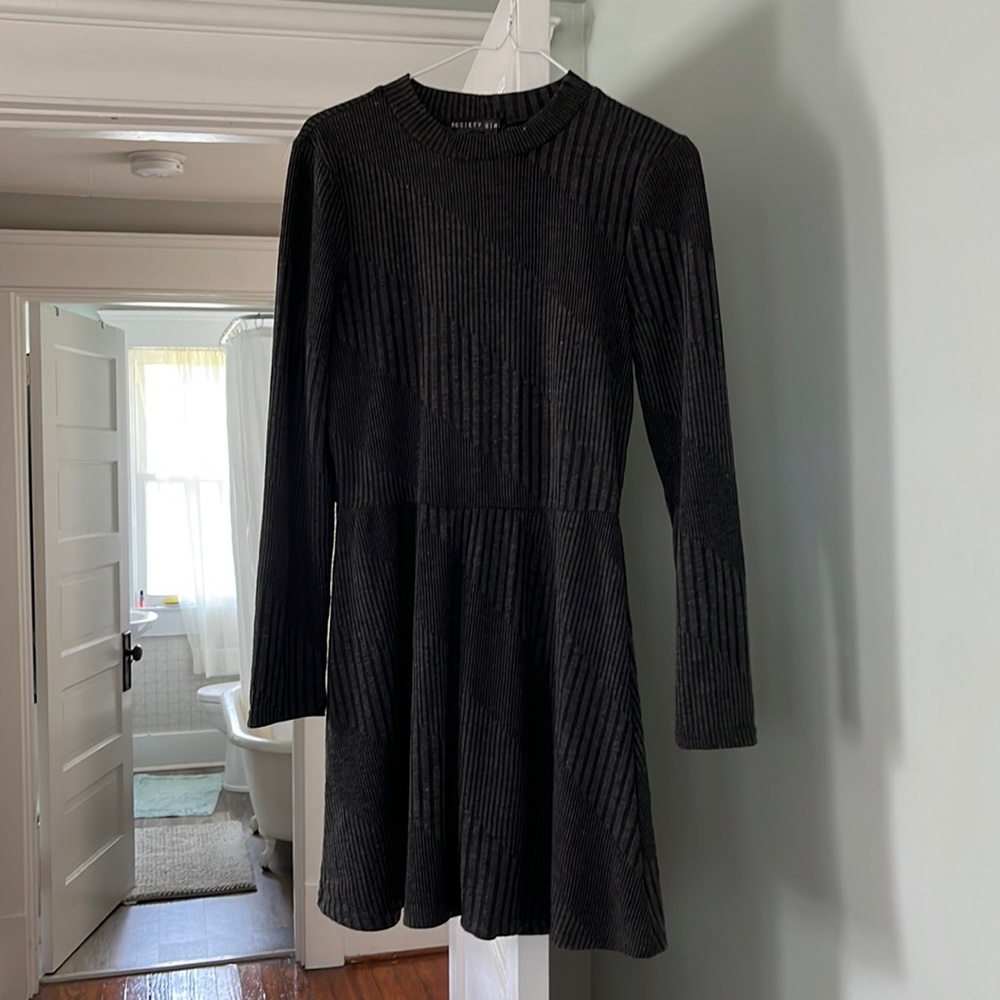 Grey long sleeve dress